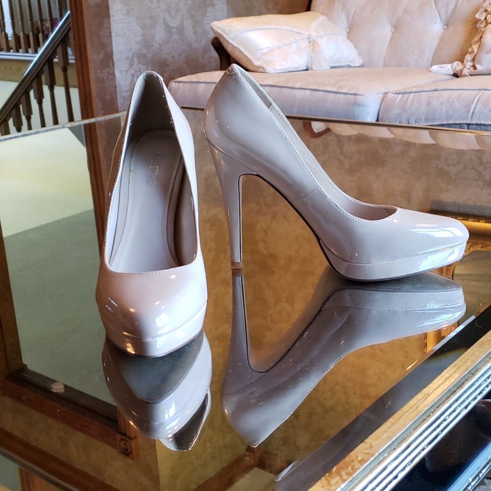 Aldo Patent Nude Pumps